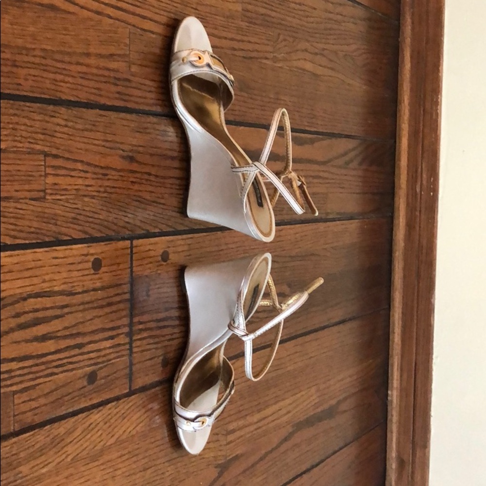 Shoes - Picture 5 of 7